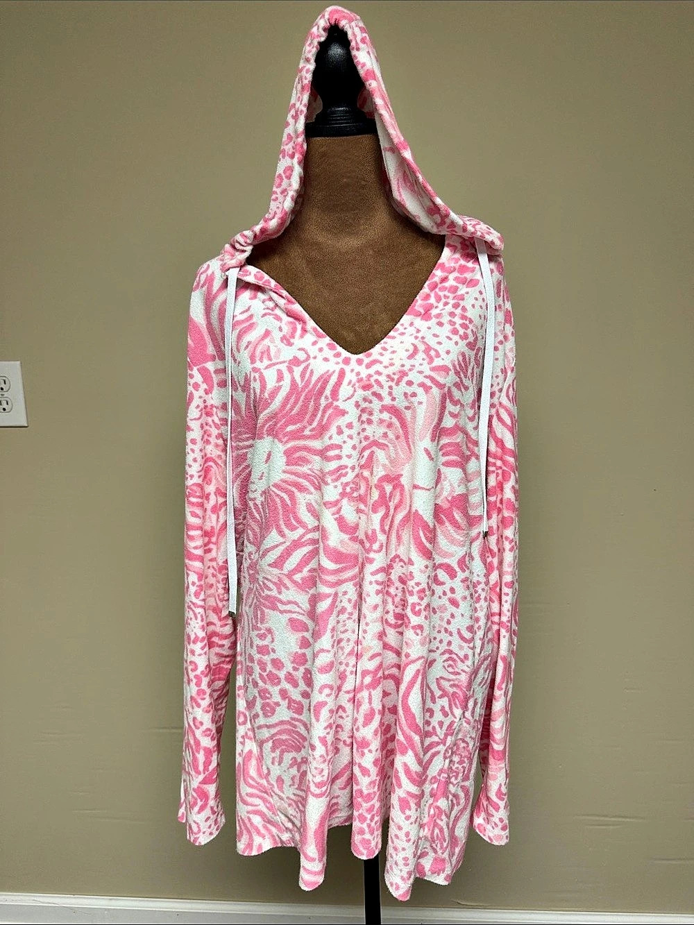 Lilly Pulitzer Chiara Terry Hoodie Pullover Pink & White XL